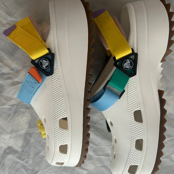 New CROCS Unisex-Adult Classic Hiker Clog - Picture 10 of 11